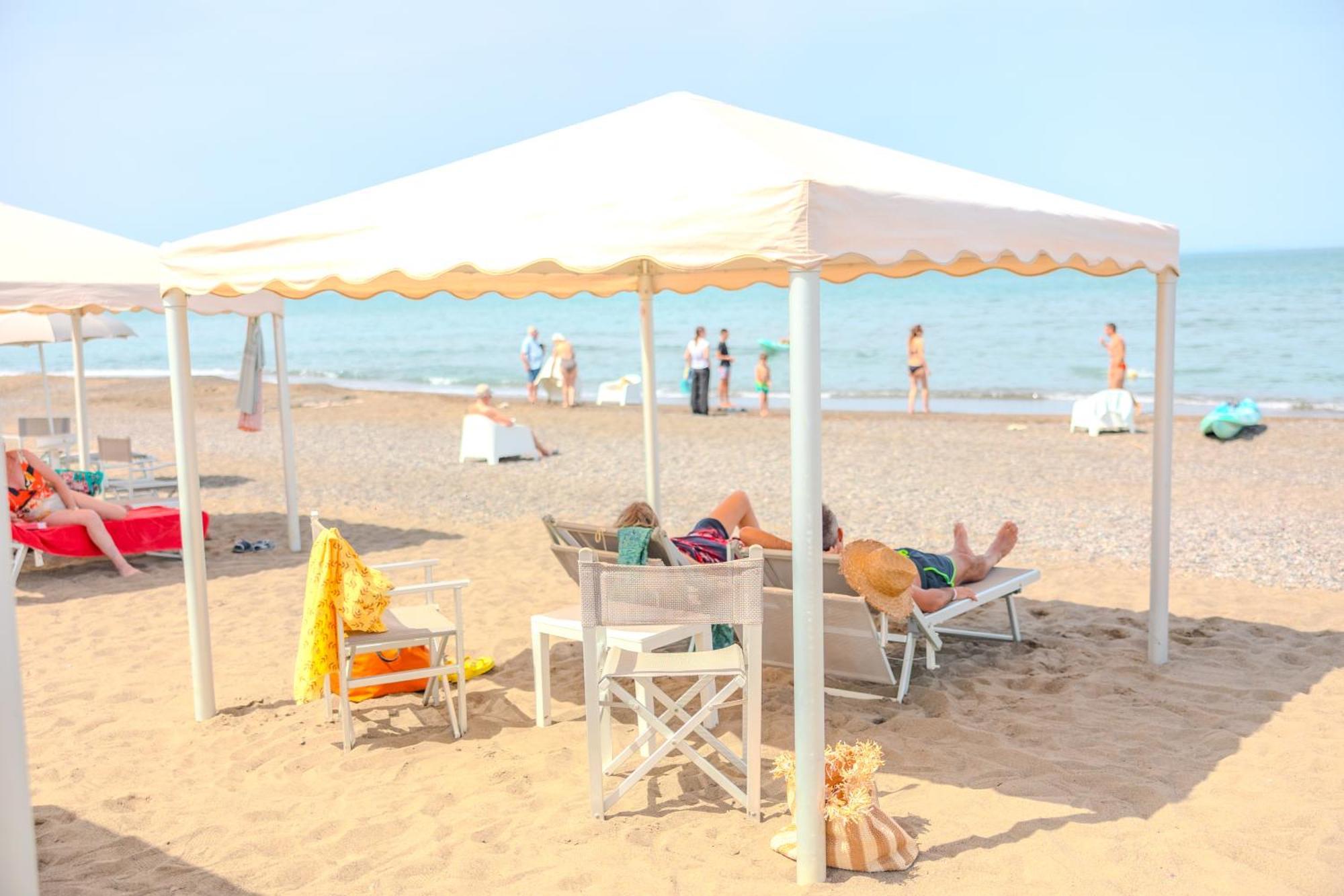 Tuscany Hotel Alle Dune มาริน่า เด กาสตาเนโก การ์ดูชี ภายนอก รูปภาพ